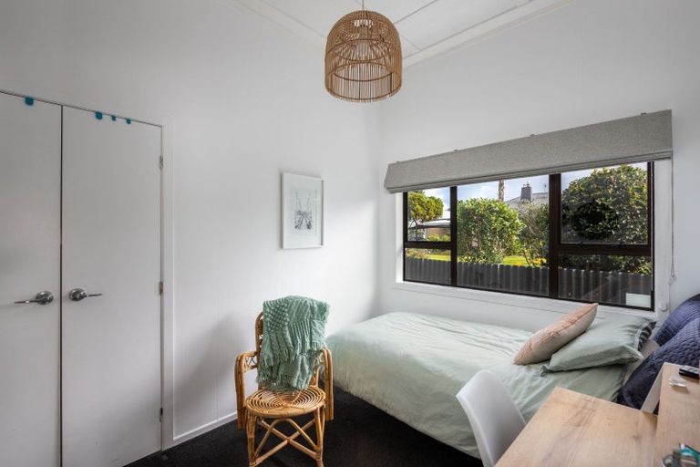 Photo of property in 19 Takiroa Street, Urenui, 4375