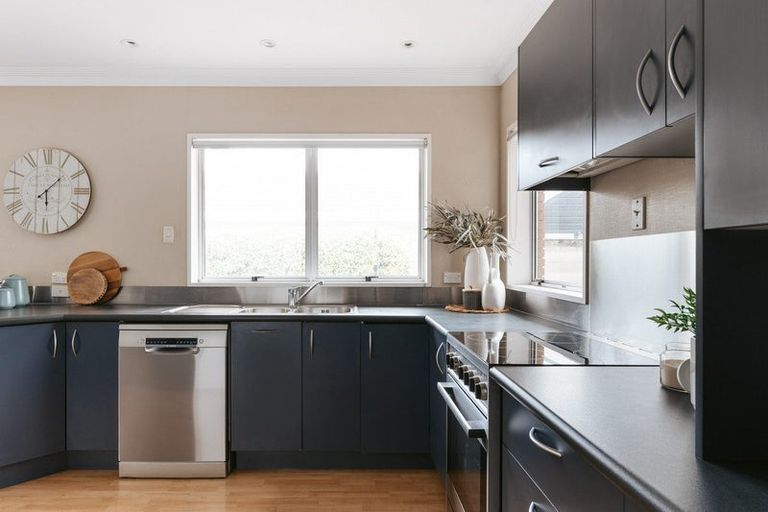 Photo of property in 34 Shelley Street, Otumoetai, Tauranga, 3110