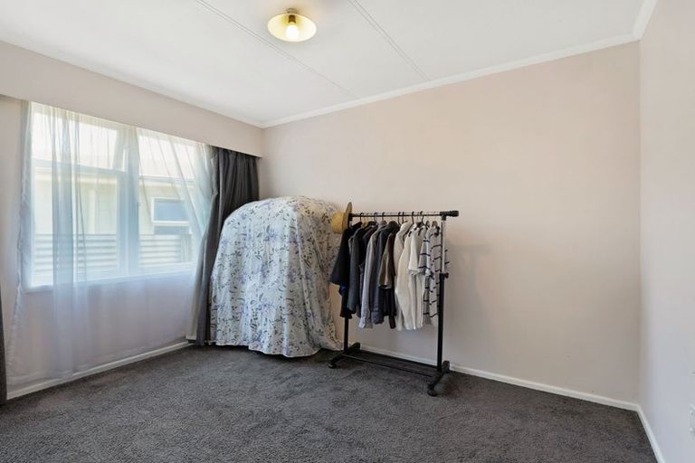 Photo of property in 30 Ruamahanga Crescent, Terrace End, Palmerston North, 4410