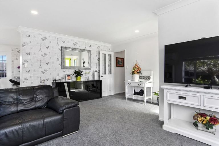 Photo of property in 11 Ngahere Street, Otumoetai, Tauranga, 3110