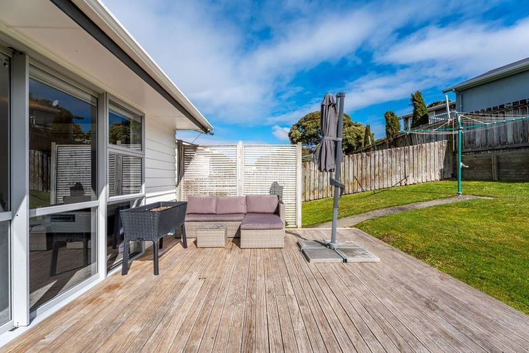Photo of property in 3 Stipulate Place, Ascot Park, Porirua, 5024