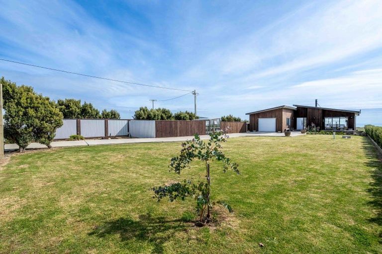 Photo of property in 1 Surrey Street, Orepuki, Riverton, 9881