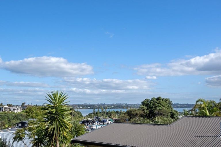 Photo of property in 103 Pine Harbour Parade, Beachlands, Auckland, 2018