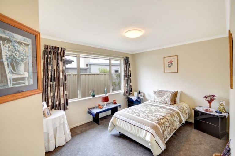 Photo of property in 4/4 Reid Avenue, Mosgiel, 9024