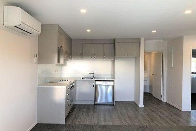 Photo of property in 80c Shakespeare Road, Waltham, Christchurch, 8023