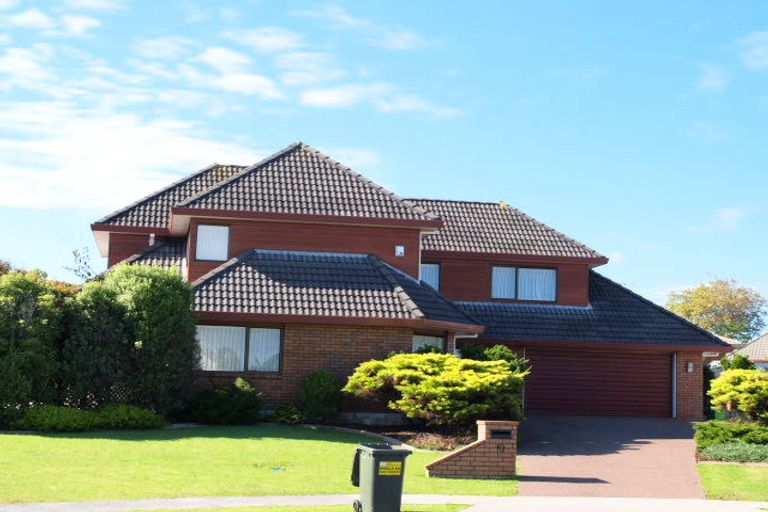 Photo of property in 10 Eiger Place, Northpark, Auckland, 2013