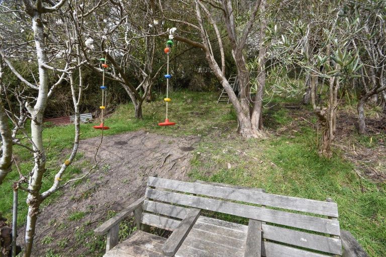 Photo of property in 10 Irvine Road, The Cove, Dunedin, 9077