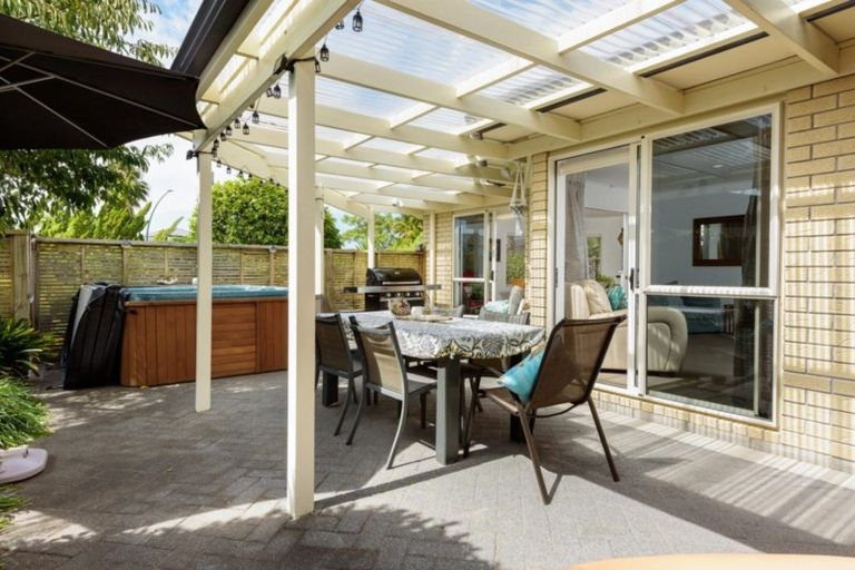 Photo of property in 49 Carlsberg Place, Papamoa Beach, Papamoa, 3118