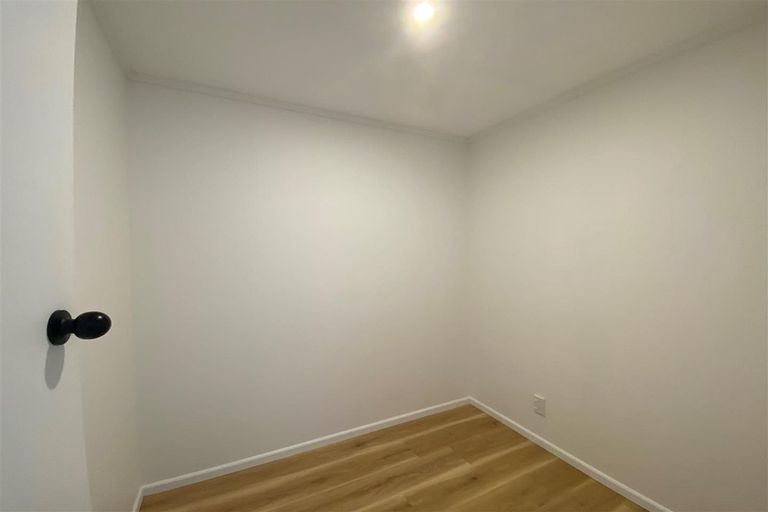 Photo of property in 11/124 Kolmar Road, Papatoetoe, Auckland, 2025