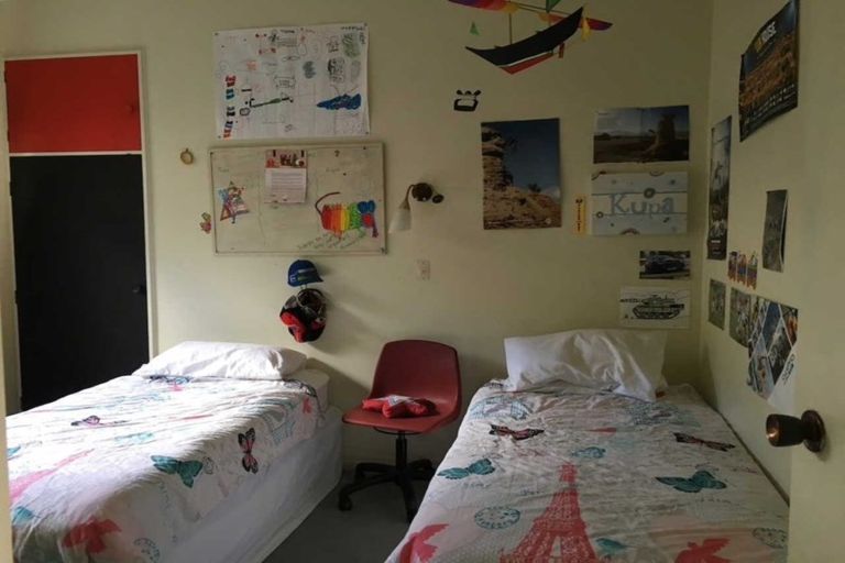 Photo of property in 11 Huia Street, Waikanae, 5036