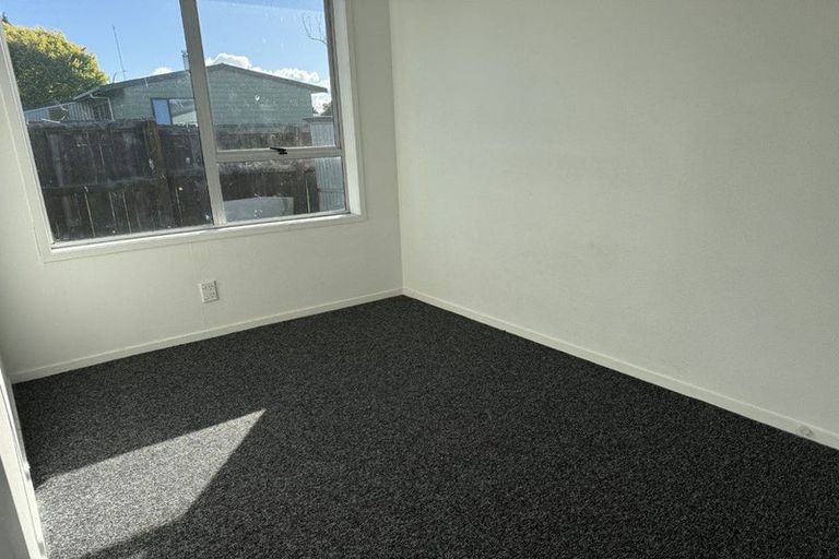 Photo of property in 16a Pohutukawa Drive, Owhata, Rotorua, 3010