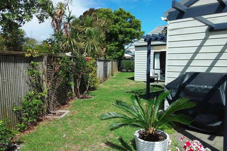 Photo of property in 1/9 Kenneth Small Place, Remuera, Auckland, 1050