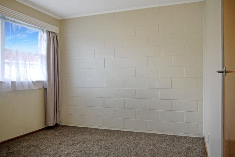 Photo of property in Oberon Flats, 48a Merton Street, Trentham, Upper Hutt, 5018