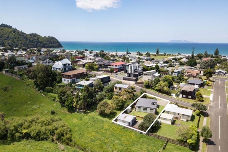 Photo of property in 3 Mayor View Terrace, Waihi Beach, 3611