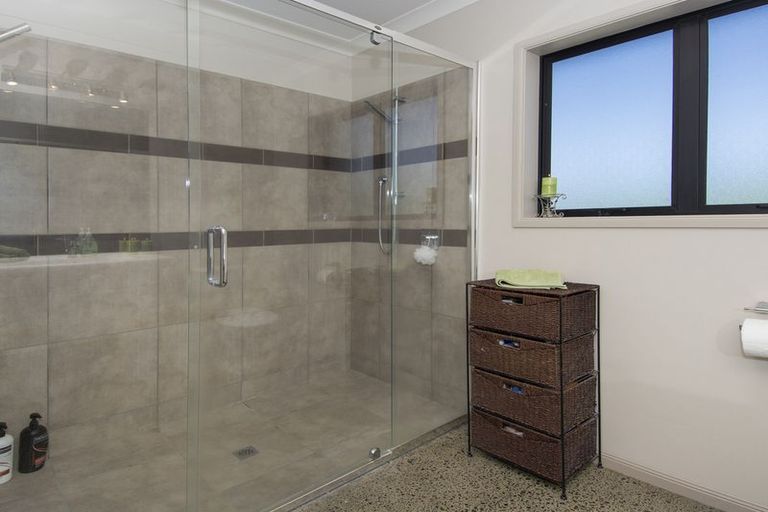 Photo of property in 110 Rowesdale Drive, Ohauiti, Tauranga, 3112