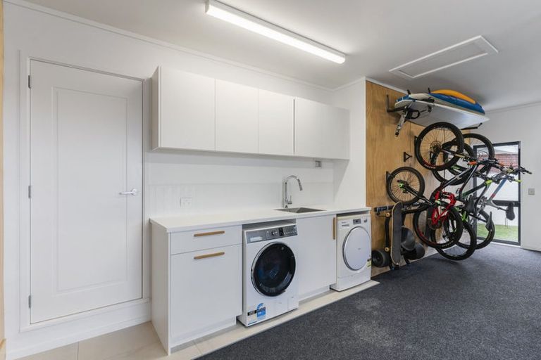 Photo of property in 27 Maygrove Drive, Orewa, 0931