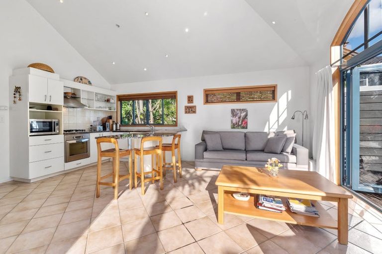 Photo of property in 38 Harley Close, Hauraki, Auckland, 0622