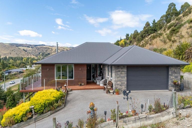 Photo of property in 9 Selkirk Street, Roxburgh, 9500