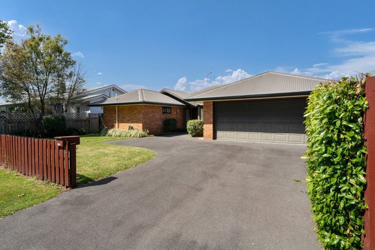 Photo of property in 77 Hall Street, Cambridge, 3434