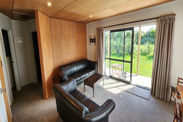 Photo of property in Waireka Road, Omata, New Plymouth, 4374