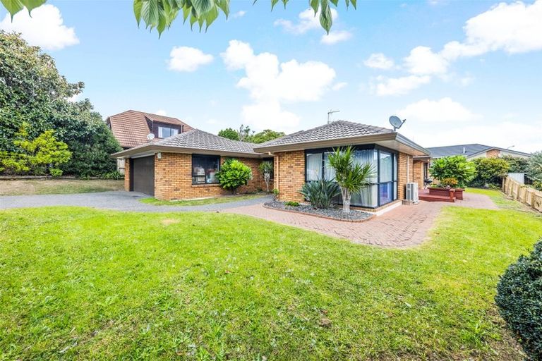 Photo of property in 10 Orangewood Drive, Northpark, Auckland, 2013