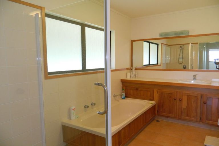 Photo of property in 26 Skudders Beach Road, Kerikeri, 0294
