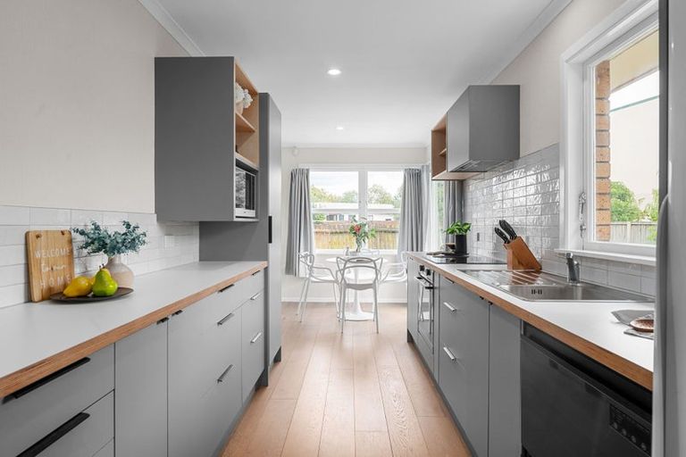 Photo of property in 76 Mears Road, St Andrews, Hamilton, 3200