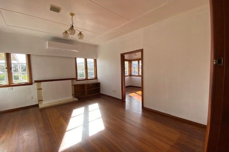 Photo of property in 13 Regent Street, Papatoetoe, Auckland, 2025