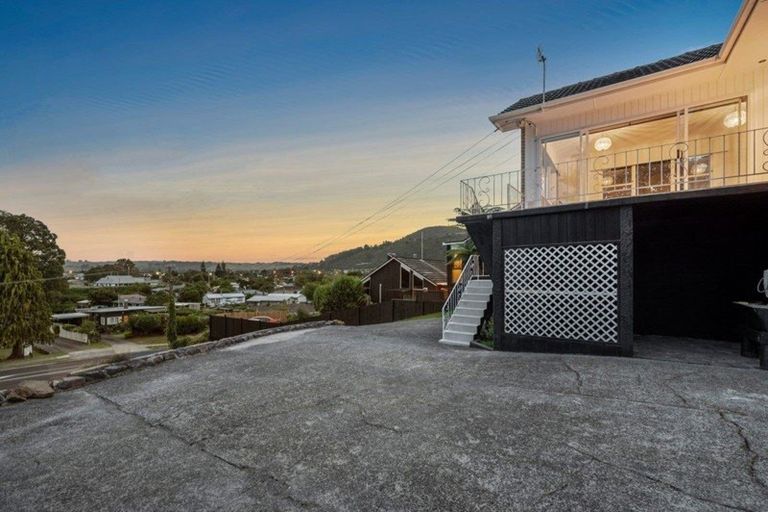 Photo of property in 90 Kawaha Point Road, Kawaha Point, Rotorua, 3010