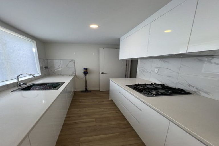 Photo of property in 47 Pohewa Road, Silverdale, 0932