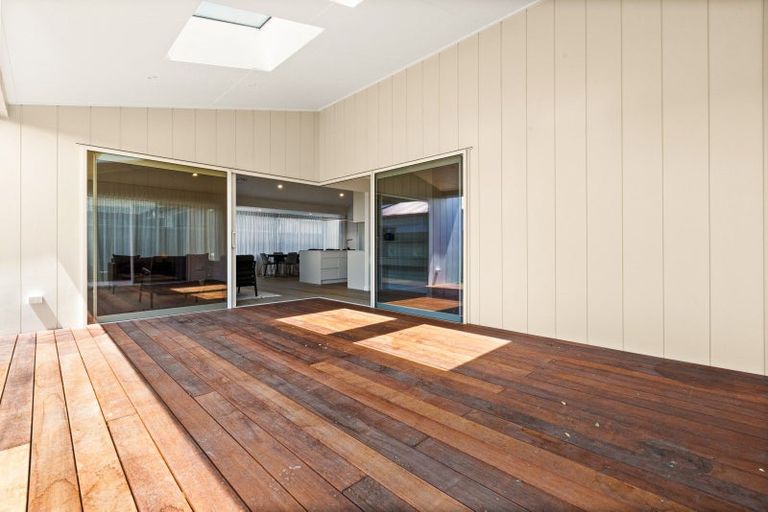 Photo of property in 20 Whangaehu Place, Te Awa, Napier, 4110