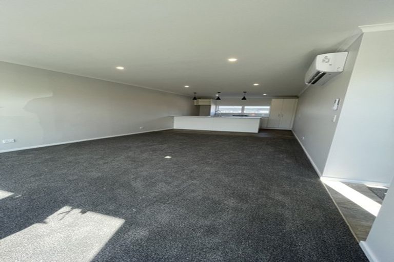 Photo of property in 20 Bluff Road, Kenepuru, Porirua, 5022