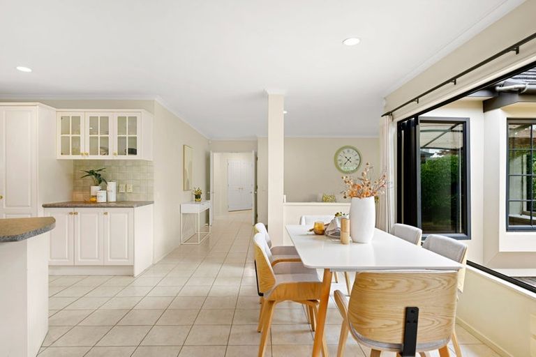 Photo of property in 28 Keswick Crescent, Huntington, Hamilton, 3210