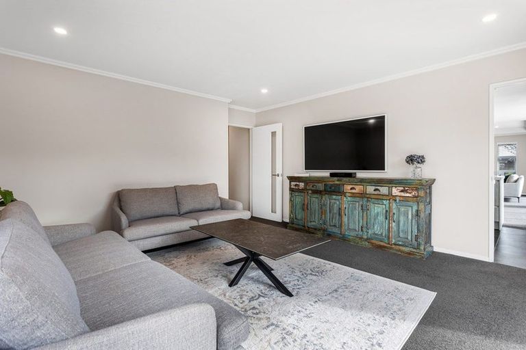 Photo of property in 19 Lewis Close, Rangiora, 7400