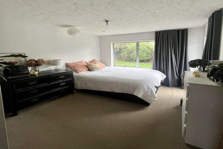 Photo of property in 5 Chatswood Place, Bishopdale, Christchurch, 8051