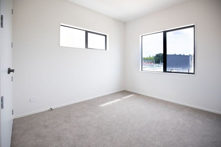 Photo of property in 23 Pilot Drive, Hobsonville, Auckland, 0616