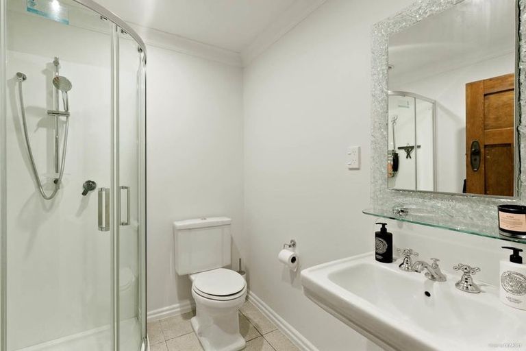 Photo of property in 92 Beach Road, Pahurehure, Papakura, 2113