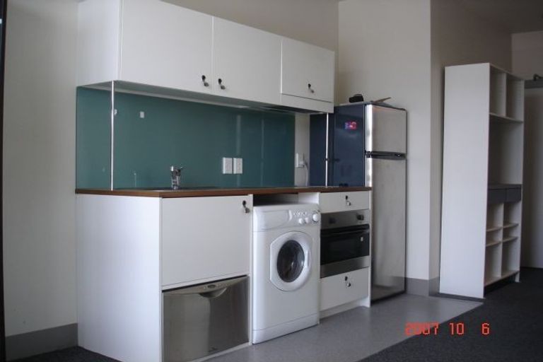 Photo of property in Urbane Apartments, 6/29 Webb Street, Mount Cook, Wellington, 6011