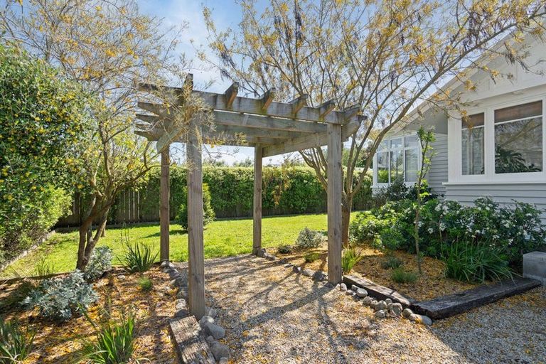 Photo of property in 7a Dublin Street, Martinborough, 5711