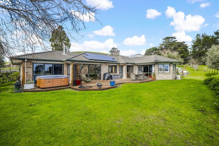 Photo of property in 42 Middleton Road, Hunua, Papakura, 2583