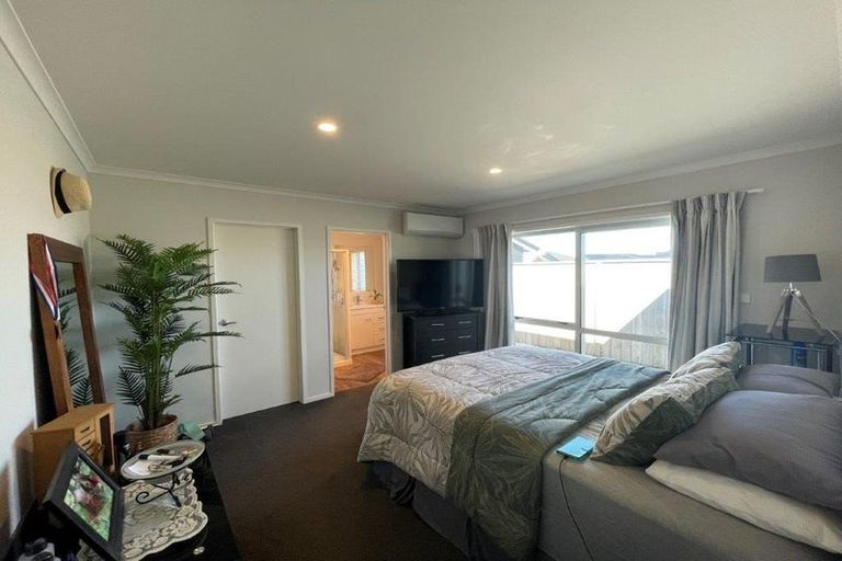 Photo of property in 25 Oka Street, Papamoa Beach, Papamoa, 3118