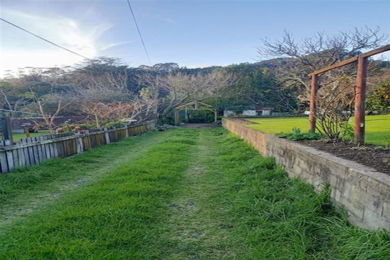 Photo of property in 13 Firth View Road, Te Puru, Thames, 3575