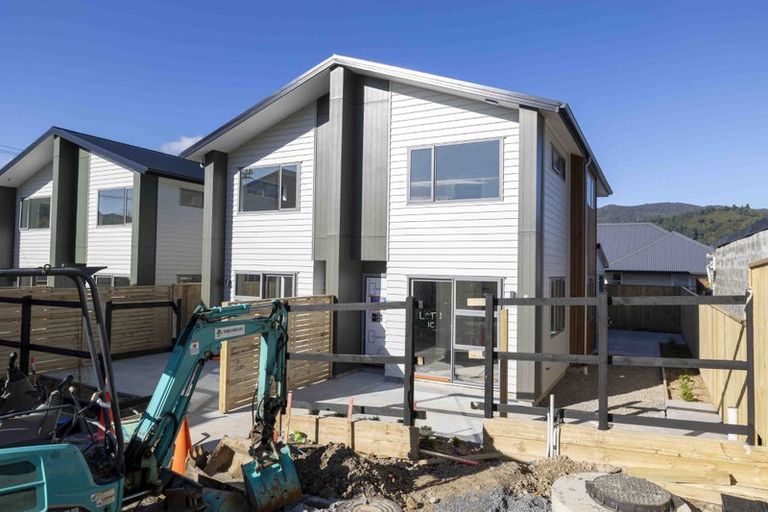 Photo of property in 1 Bledisloe Crescent, Wainuiomata, Lower Hutt, 5014