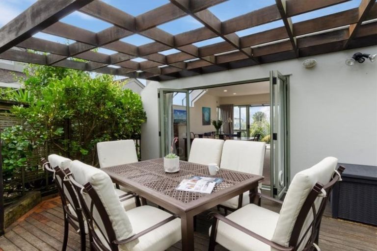 Photo of property in 1/14 Inga Road, Milford, Auckland, 0620