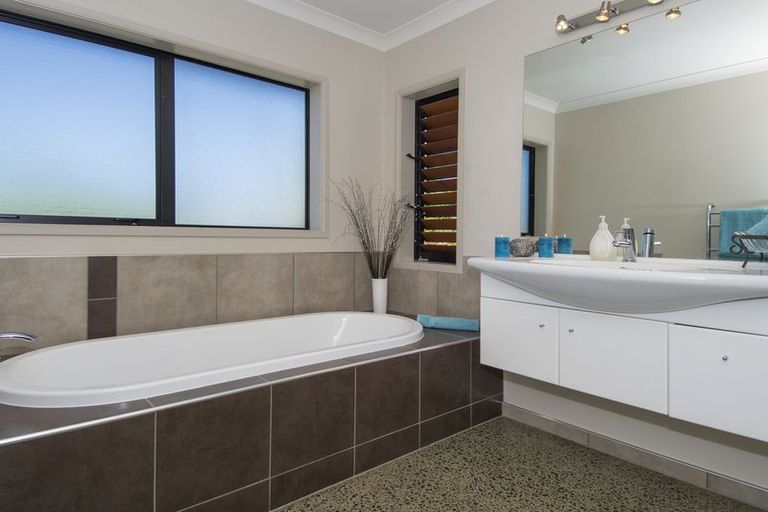 Photo of property in 110 Rowesdale Drive, Ohauiti, Tauranga, 3112