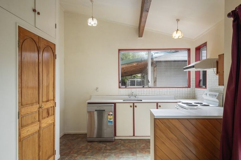 Photo of property in 84 Pasadena Crescent, Totara Park, Upper Hutt, 5018