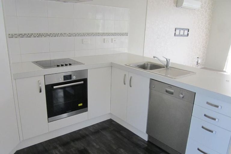 Photo of property in 2 Sunrise Avenue, Owhata, Rotorua, 3010