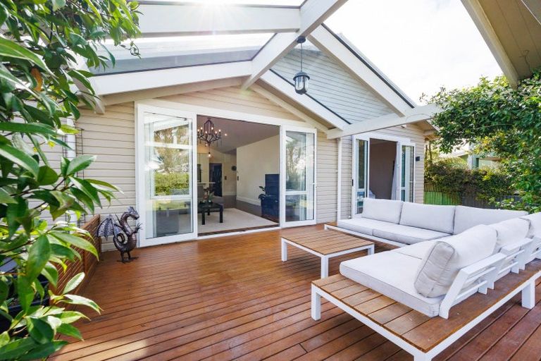 Photo of property in 3 Karaka Street, Hokowhitu, Palmerston North, 4410