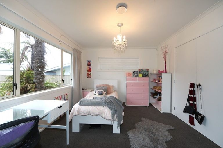 Photo of property in 4 Forsyth Street, Taradale, Napier, 4112