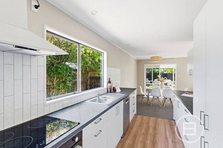 Photo of property in 11 Moyna Avenue, Dallington, Christchurch, 8061